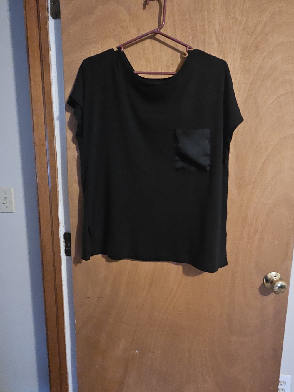 Casual Black Short Sleeve Pocket Tee